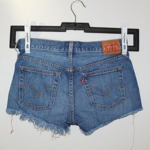 Levi's 501 cropped shorts